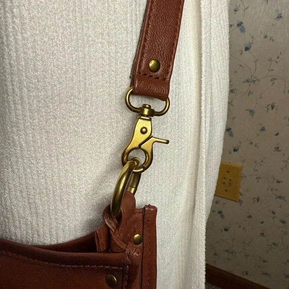 FRYE NWT Madison crossbody purse bag in cognac brown leather gold hardware - Picture 4 of 8